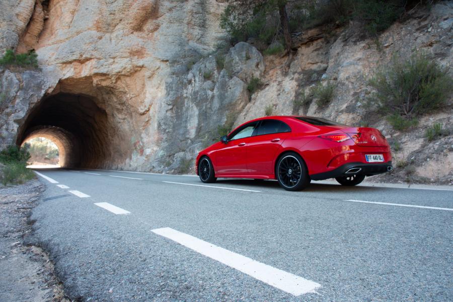  Mercedes-Benz CLA200 AMG Line (C118) 2019 года  (WW) (фото 18 из 42)